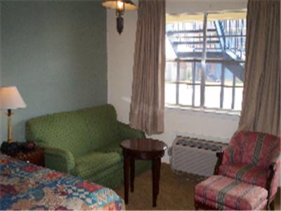 Somerville Inn And Suites Esterno foto